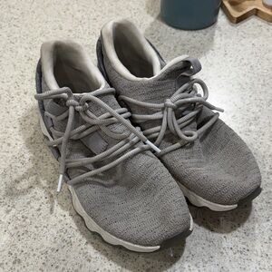 Sorel Gray Kinectic Sneakers